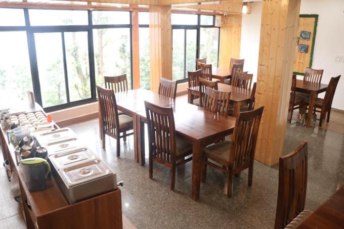 Starry Sky Hotel Joshimath Ngoại thất bức ảnh