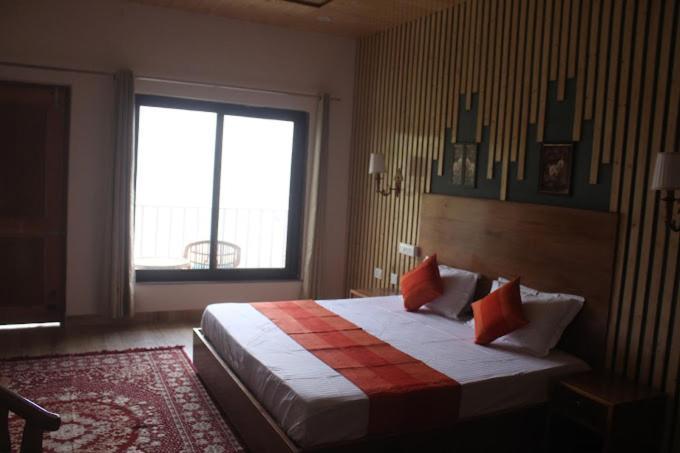 Starry Sky Hotel Joshimath Ngoại thất bức ảnh