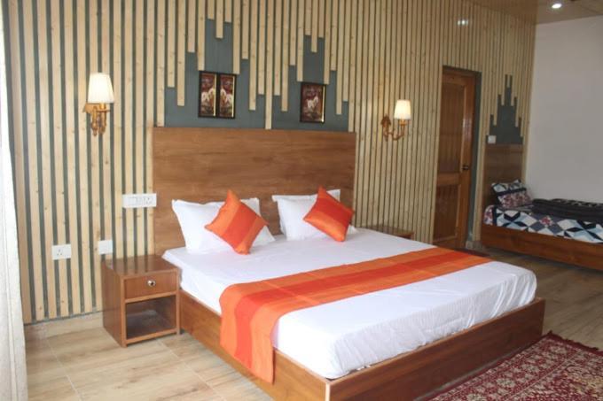 Starry Sky Hotel Joshimath Ngoại thất bức ảnh