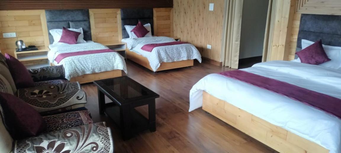 Starry Sky Hotel Joshimath Ngoại thất bức ảnh